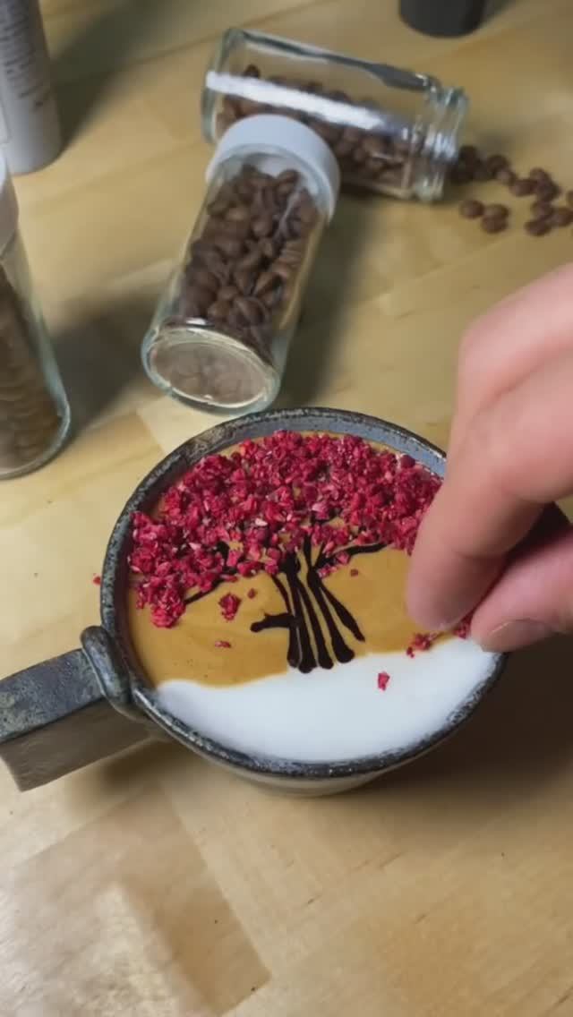 Это художественное дерево такое красивое 😊