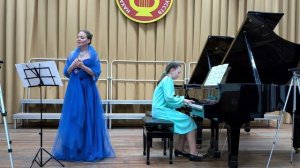 13. Г. Форе - «Пробуждение». Исполняет Чернышева Н.В., за роялем Кислова Екатерина.