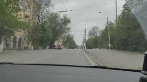 Продолжение первого занятия с Ольгой. Проезд лежачих полицейских, перестроение, движение на подъеме