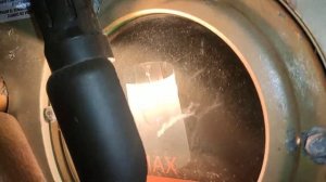 Переполнен дистиллятор машины химчистки