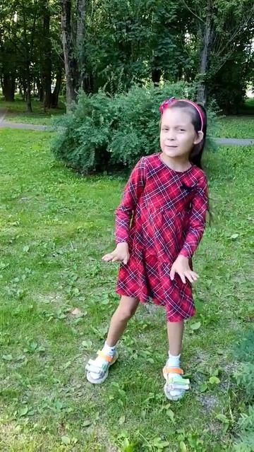 #shorts #вокал #дети #песни жил на свете гитарист Витюша... парень клевый сорви голова... ☺ смотреть онлайн