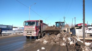 В Нижневартовске очищают ливнёвки