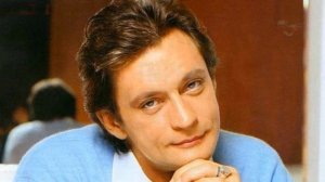 После ухода сына пал на дно: грустная судьба Александра Домогарова