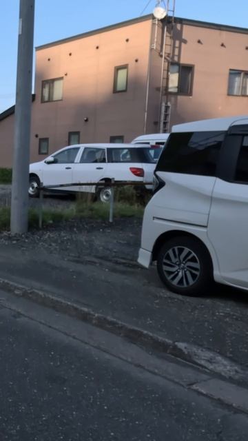 Эта прогулка начинается вдоль доков в Вакканае, самом северном городе Японии на острове Хоккайдо