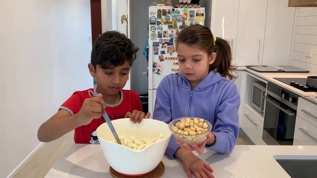 How to make caramel popcorn with macadamia nuts смотреть онлайн