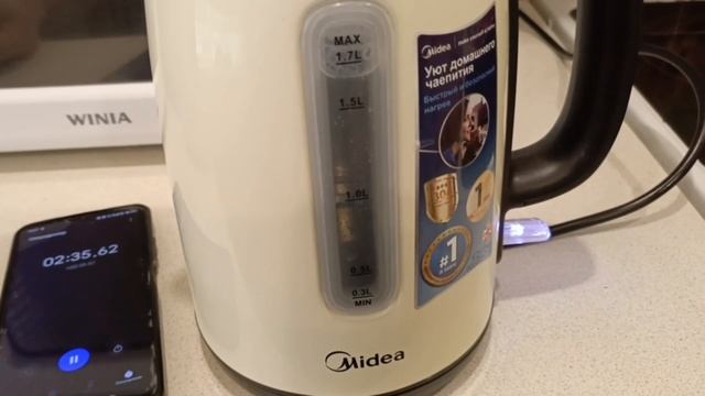 Электрочайник Midea MK-8021 Кипятим воду. Тест
