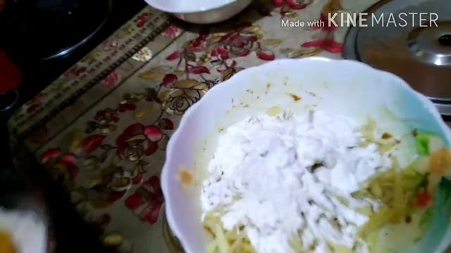 ভীষণ ভীষণ ভীষণ মজাদার একটি নাস্তা, চিকেন লাচ্ছি, смотреть онлайн