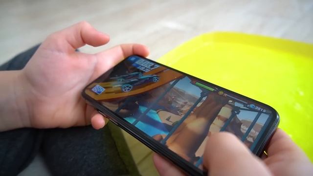 Марк решает проблемы с автомобилями — простые решения для сломанных машин смотреть онлайн