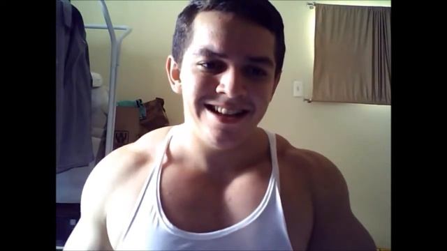 ШОК какое тело и мускулатура а ему всего 16 лет  SHOCK what body and musculature And he is only 16 смотреть онлайн