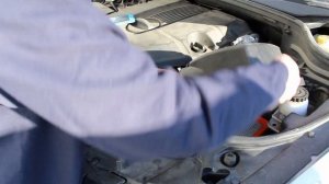 Jeep Grand Cherokee Headlight Bulb Replacement - WK2