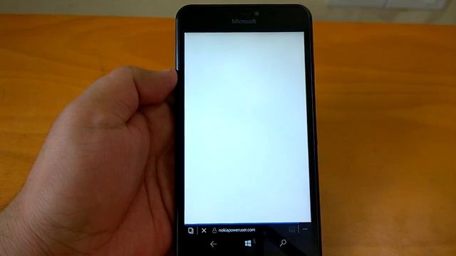 Windows 10 Mobile Build 15055 Hands-on Review, Issues & Installation Experience