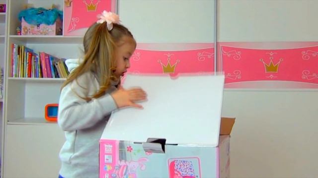 Dominika play with doll and new carriage for kids смотреть онлайн