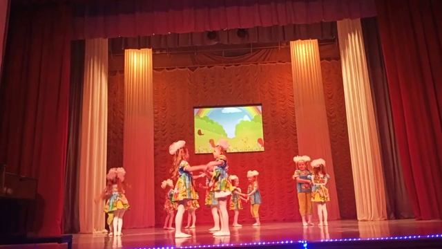 Выступление танцевальной студии "Этуаль" 19.11.2022 года смотреть онлайн