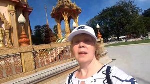 Храм Чалонг на Пхукете 
смотровая площадка Карон