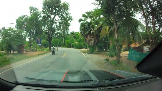 Cod#113 Raptor Banteaysrey temple street viewing in the siemreap Agnkor wat small road  cambodia