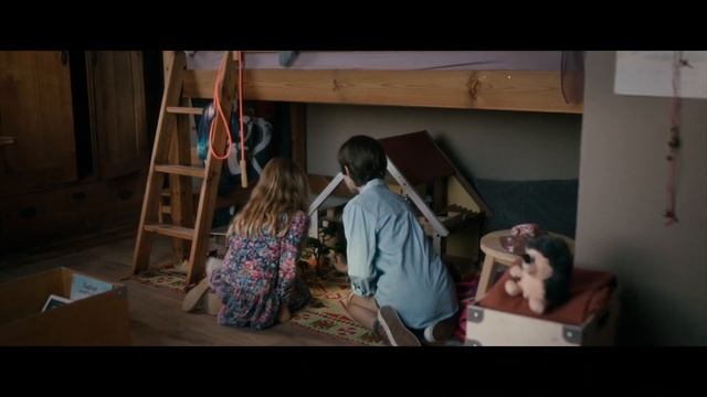 Pelican Blood (Pelikanblut) new clip official from Venice - 1/3
