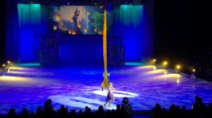 Disney On Ice: Rapunzel and Flynn Aerial Silks Routine