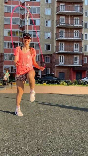 Минута танцев со скакалкой. #jumprope #dance #скакалка #skipping #shuffledance #скиппинг #танцы #зож