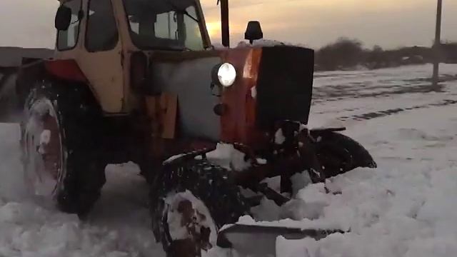 Чистка снігу . Зима 2014 - 2. смотреть онлайн