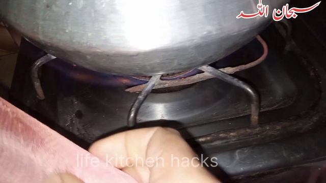 4-Clever Life Hacks: DIY Organizer From Old Shampoo bottle