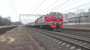 Электровоз ЭП2К-385 (ТЧЭ-6) со скорым фирменным поездом "Тюмень" №059Е Сургут - Москва.