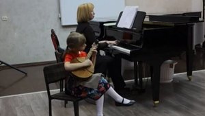 Музыкальные узоры 2024
Шуман. Веселый крестьянин
Шостакович. Вроде марша