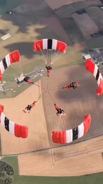 Парашюты смотреть онлайн