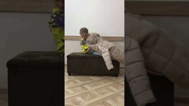 Урок Видеоблогинга , Актёрского Мастерства и Видео Монтажа.  Реклама полки для обуви Набор в группу