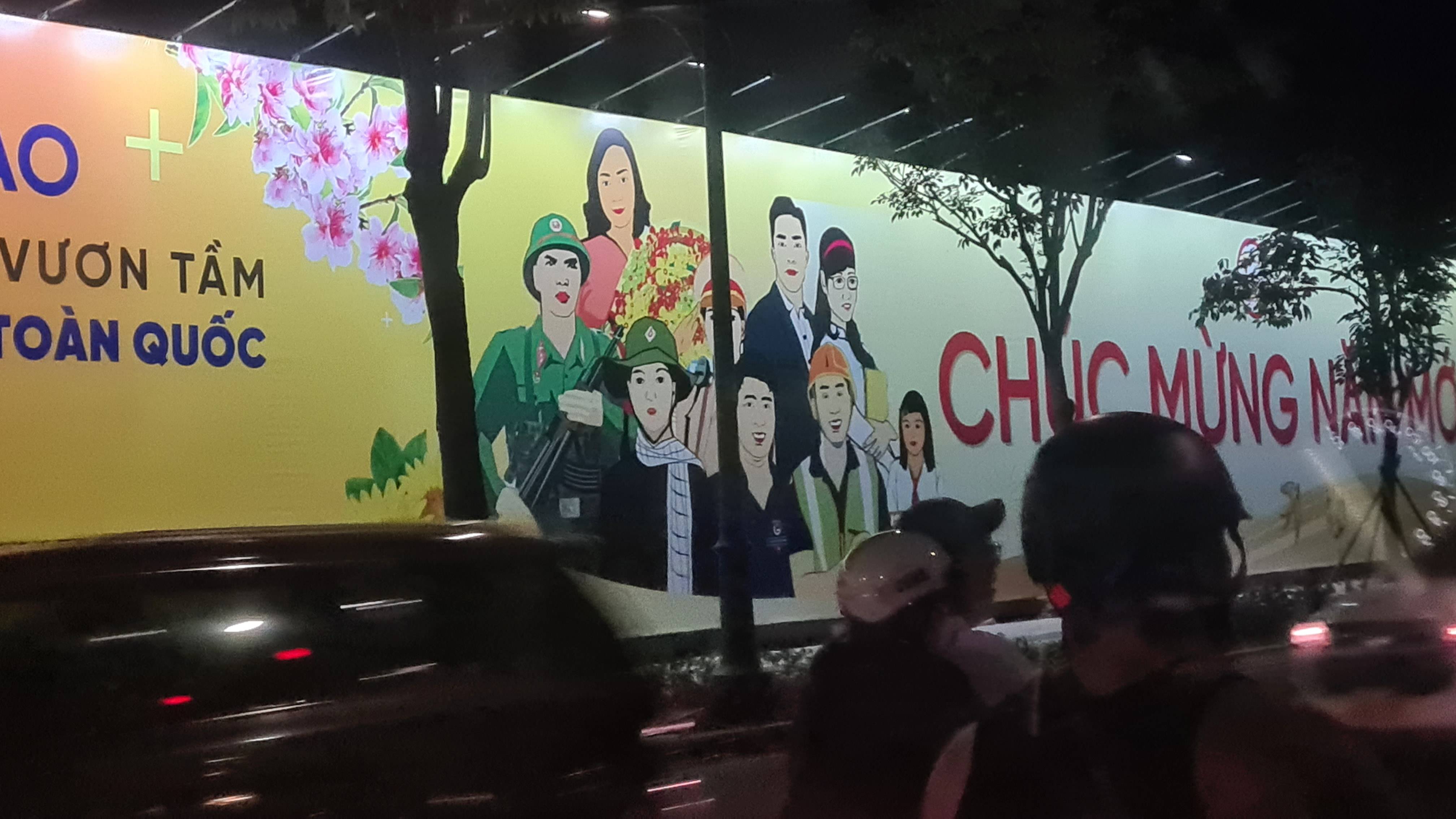 Сайгон( Хошимин), Вьетнам. Жизнь ночного города, Почтамт, Опера, Дворец независимости, дороги. смотреть онлайн