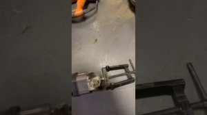 Ремонт газонокосилки LUX-TOOLS E-VL-1800-36A | Шумит газонокосилка