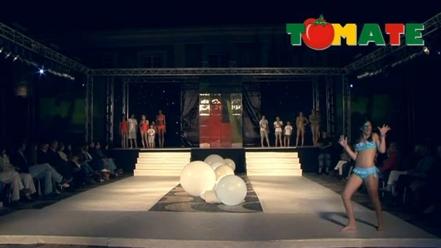 DESFILE TOMATE KIDS WEAR