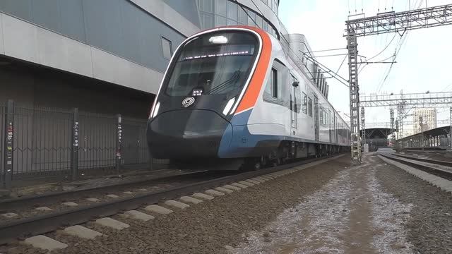 Эл.-поезд ЭГЭ2Тв-023 "Иволга 4.0" (аренда ЦППК) приг. поезд №7424/7423 Апрелевка - Железнодорожная.