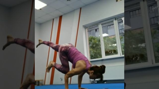 эка пада бакасана