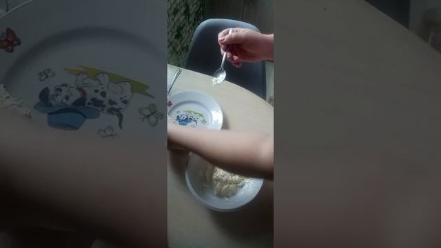 Бутерброды со шпротами