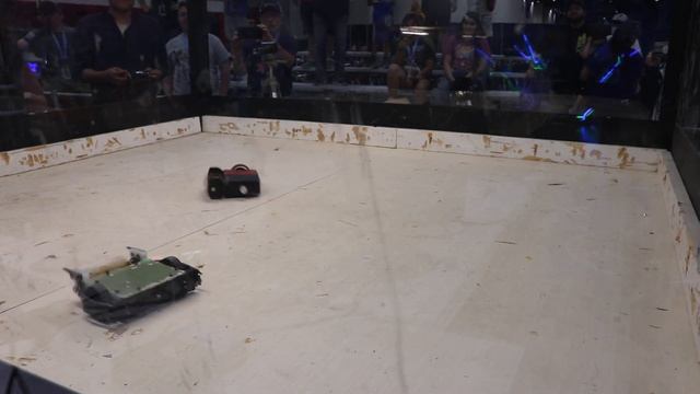 3 Lb division; Scrapper S3 VS The Continuing Story of Bungalow Bill; Robotica 2023 смотреть онлайн