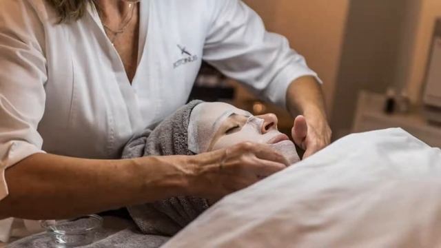 Hôtel du Grand Lac Excelsior, Montreux, Switzerland смотреть онлайн