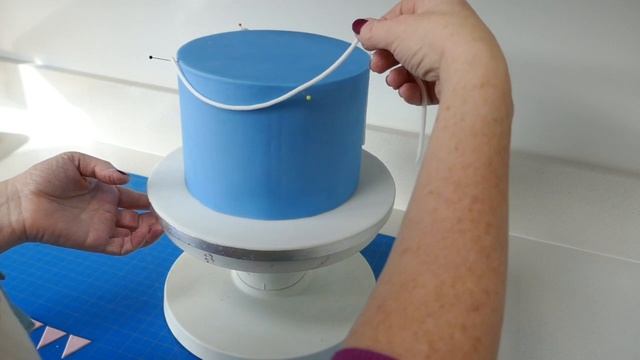 Fondant Bunting Cake Topper Tutorial | How to | FMM Decorative Bunting Tappit | Gumpaste