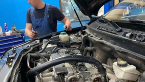 Замена муфты vvt и переустановка ремня грм на Вольво хс90.