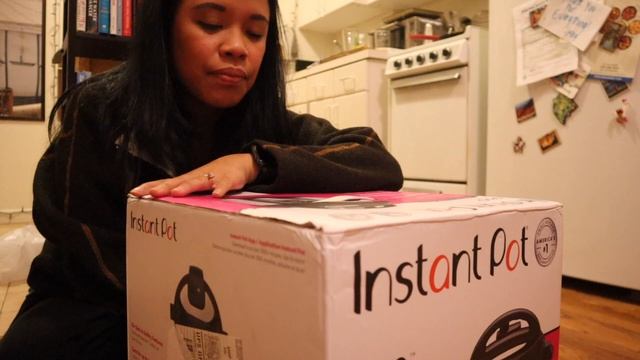 Vlogmas Week 2 | How to Compost, Instant Pot First Impressions, and Baking in a Small Space