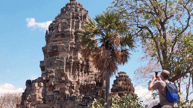 The Enigmatic Bayon  A Journey Through A 2024