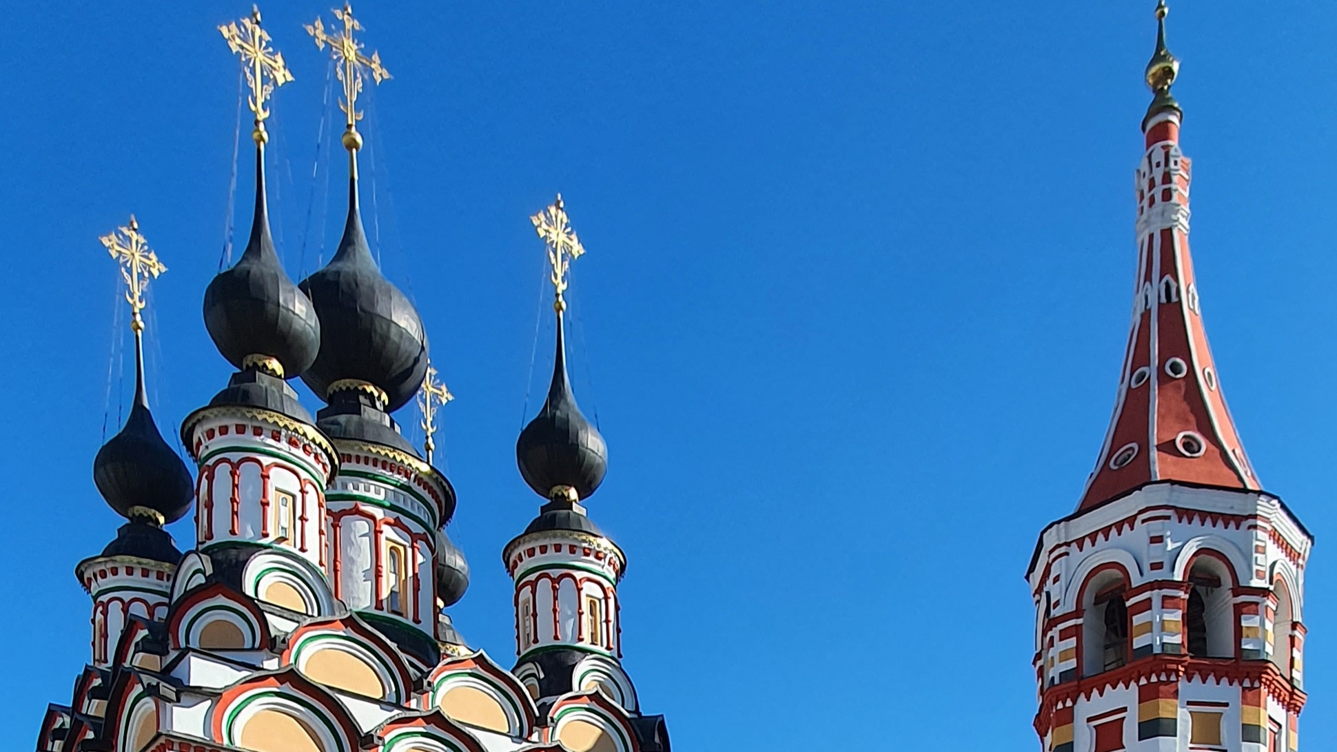 Дом 13 по улице Старая в Суздале известен как Дом Бальзаминова рядом Антипиевская Лазаревская церкви