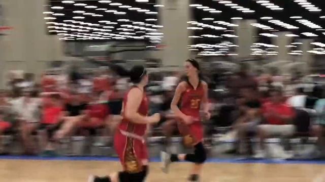 ‪2 strong Michigan Girls AAU teams battle down to the wire in Louisville.‬ смотреть онлайн