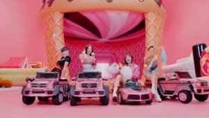 LISA (BLACKPINK) ‘Money’ feat 2ne1 MV