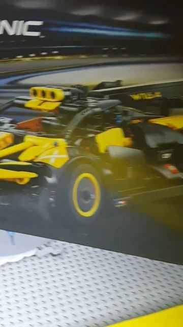 LEGO TECHNIC Bugatti Bolide ( 42162 & 42151 ) смотреть онлайн