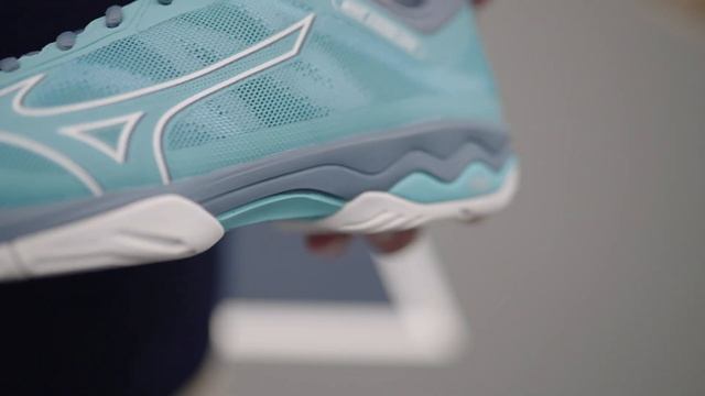Mizuno Wave Exceed Light AC Technology смотреть онлайн