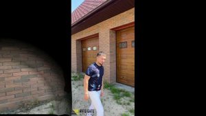 Секционные ворота золотой дуб.