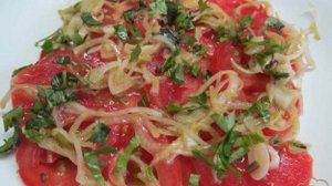 Салат из помидора