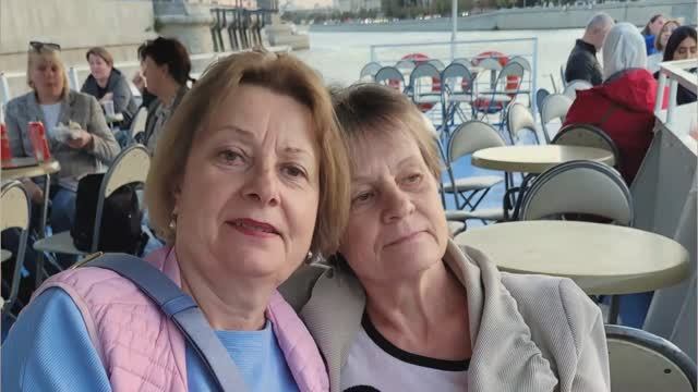 Жена в Москве у сестры в гостях.