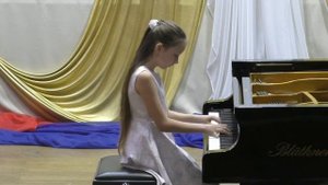 01 - И. С. Бах. Трёхголосная инвенция № 6 Ми мажор исп. Катя Иванова, преп. О. А. Барыбина