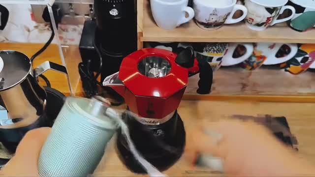 Кофеварка Bialetti или Colbro Moka — какая из них варит кофе лучше?